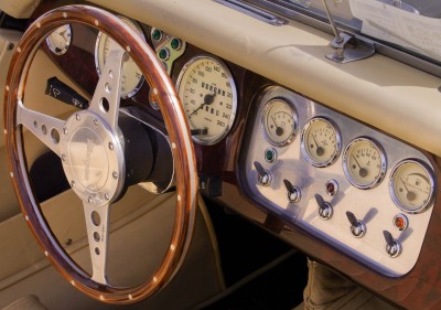 En-voiture-Simone